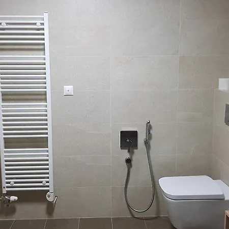 Apartman Akela شقة *